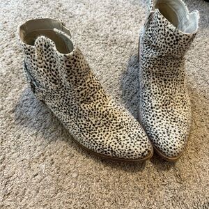 Stylish Black and White Ankle Boots